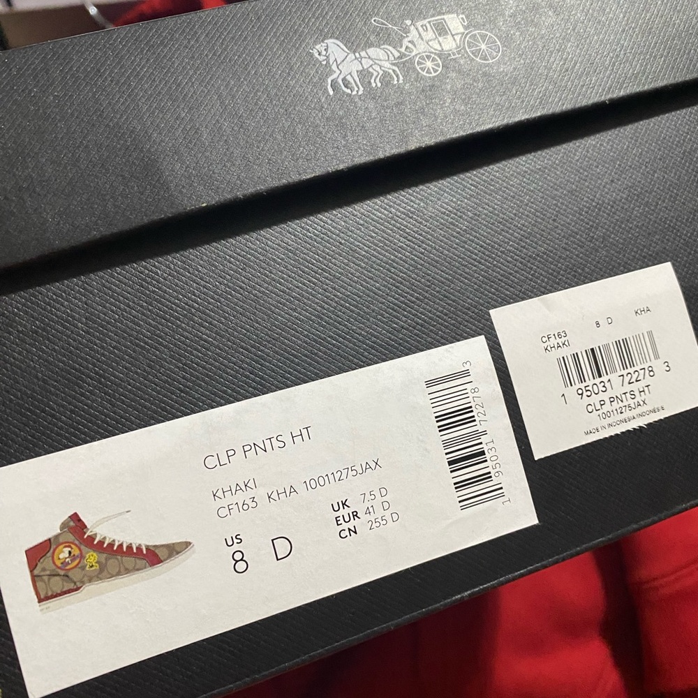 COACH Snoopy Christmas sneakers - Picture 6 of 6